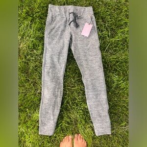 NWT Crop Shop Boutique Everyday Joggers, size Small, in dark gray marl